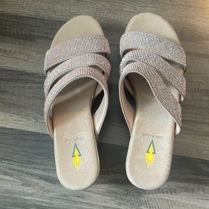 Volatile Sparkle Wedges